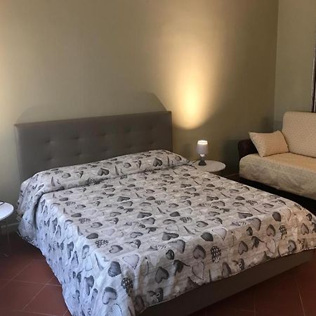 Villa Domus Salento Suites & Rooms Con Parcheggio Privato In Loco Lecce Eksteriør billede