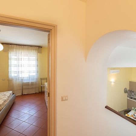 Villa Domus Salento Suites & Rooms Con Parcheggio Privato In Loco Lecce Eksteriør billede