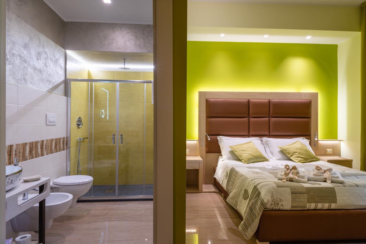 Villa Domus Salento Suites & Rooms Con Parcheggio Privato In Loco Lecce Eksteriør billede