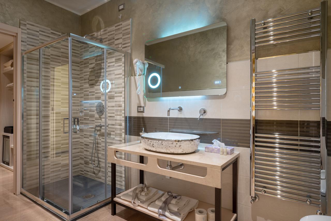 Villa Domus Salento Suites & Rooms Con Parcheggio Privato In Loco Lecce Eksteriør billede