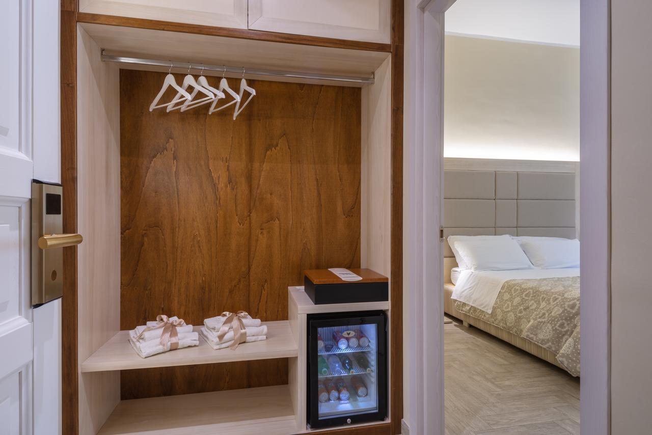 Villa Domus Salento Suites & Rooms Con Parcheggio Privato In Loco Lecce Eksteriør billede