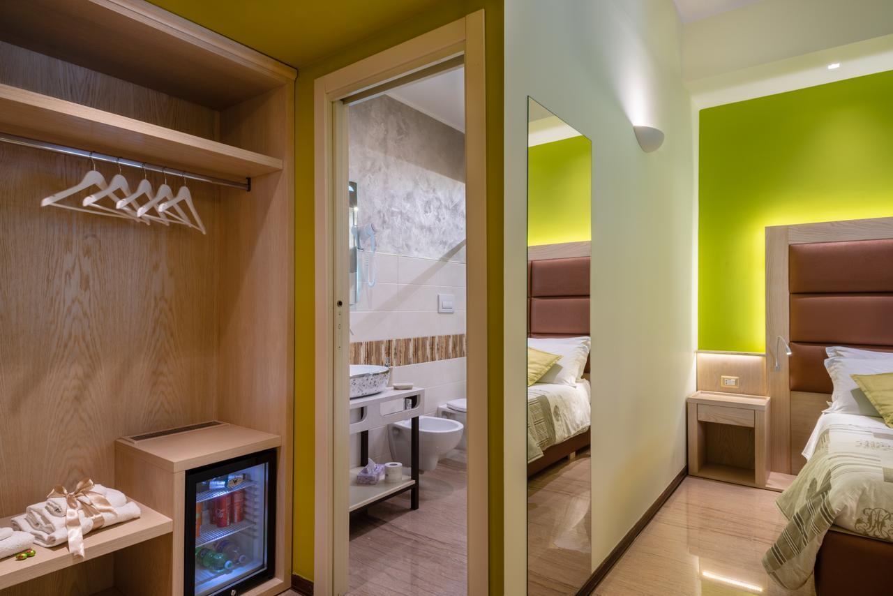 Villa Domus Salento Suites & Rooms Con Parcheggio Privato In Loco Lecce Eksteriør billede