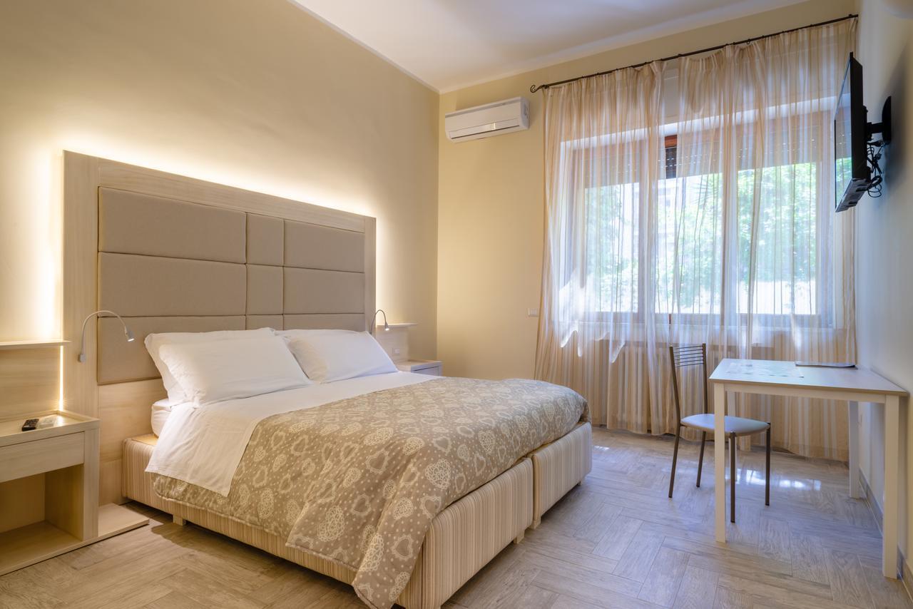 Villa Domus Salento Suites & Rooms Con Parcheggio Privato In Loco Lecce Eksteriør billede