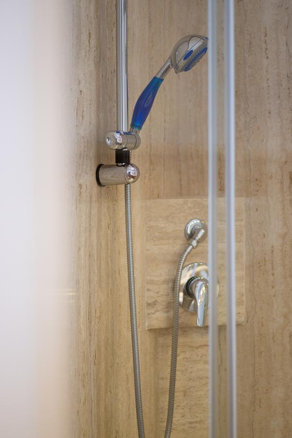 Villa Domus Salento Suites & Rooms Con Parcheggio Privato In Loco Lecce Eksteriør billede